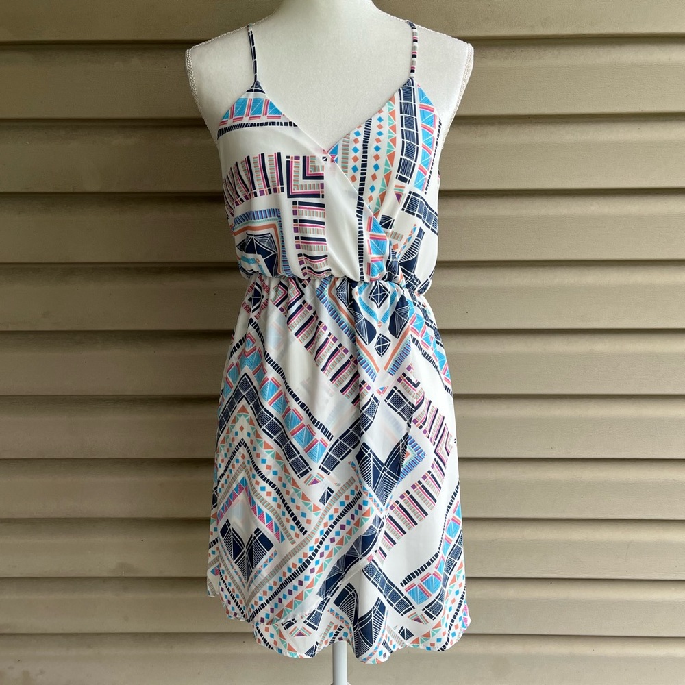 •Everly• Geometric Strappy Sundress - Size Small